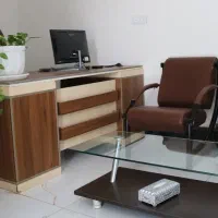 به یک نفرنیروی کارخانم نیازمندم