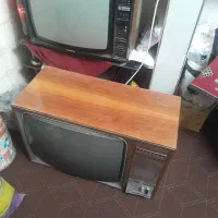 دوعدد تلوزیون