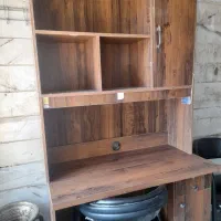 میز و کتابخانه جدا از هم در حد نو