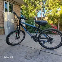 دوچرخه|دوچرخه، اسکیت، اسکوتر|شال, |دیوار