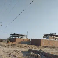 زمین مسکونی و تجاری (جنب دادگستری)