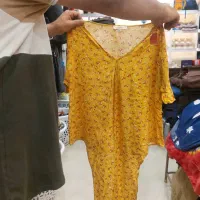 بیش از۳۰۰تکه لباس دخترانه و زنانه و رگال و چوبکار
