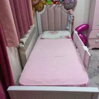تخت و کمد دخترانه کشودار،  سالم و جادار