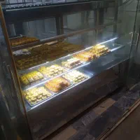 ویترین قنادی