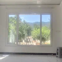 پنجره UPVC ریلی یکرو لمینیت مشکی سالم ۱۸۵×۲۵۰