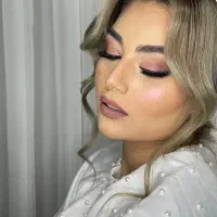 آرایشگاه و آموزشگاه فاطیما میکاپ و شنیون