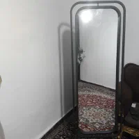 آینه قدی ایستاده