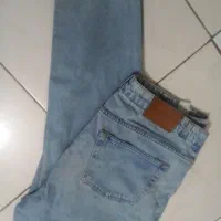 شلوار جین ۳۴ و پیراهن