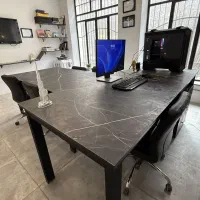 میز کنفرانس اداری