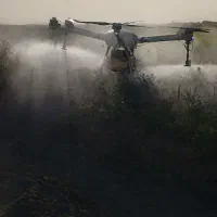 سمپاشی با پهپاد بهینه در مصرف آب وسموم