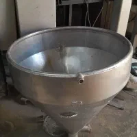 قیف یا مخزن مخروطی بزرگ استیل نگیر