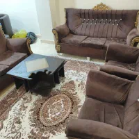 مبلمان و میز نهارخوری تمیز