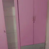 کمد لباس صورتی