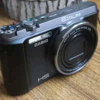 کاسیو Exilim ZR1200