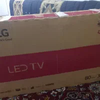 تلوزیون ۳۲ اینج درحد نو با جعبه وسایل وگیره