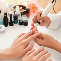 استخدام دستیار ناخون کار