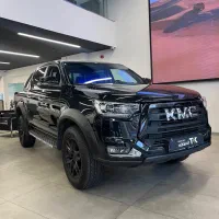 کی ام سی T8 مدل 1402 / تجارت خودرو خسروانی