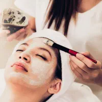 خدمات فیشال پاکسازی پوست