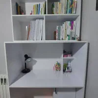 کتاب خونه و میز تحریر
