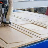 استخدام اپراتور سی ان سی