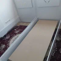 تخت تک نفره تازه وسالم  هست