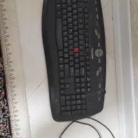 صفحه کلید کامپیوتر سالم