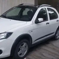 کوییک r سفید مشکی