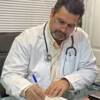 مطب زیبایی دکتر هادی نجفی( پوست و مو)