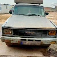 وانت مزدا دوکابین