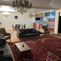 خانه دوطبقه حیاط دار