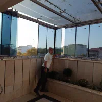 شیشه تاشو بالکنی ۱۵ سال سابقه