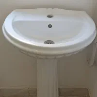 روشویی پایه دار سفید