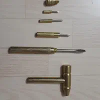 چکش فولادی کوچک دارای 4عدد پیچ گوشتی