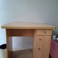 میز مطالعه بهمراه صندلی