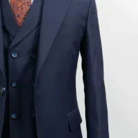 استخدام نیرو خانم برای کت و شلوار