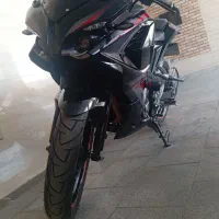 rs 200 موتور