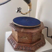 گرامافون عتیقه