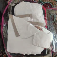 تعدادی لباس