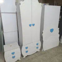 تخت و کمد نوزاد