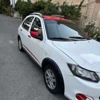 کوییک r سفید قرمز