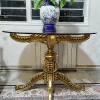 میز گرد پایه گلدانی ورق طلا