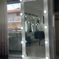 آیینه قدی لامپ دار
