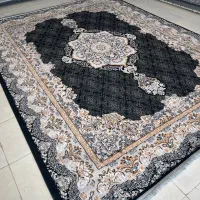 تعدادی فرش زیر قیمت کارخانه دارم مقطوع میفروشم