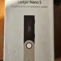 کیف پول سخت افزاری لجر نانو S