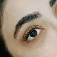 اموزش اکستنشن و هیدن و لیفت ابرو و مژه