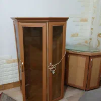 ویترین دو تکه وسه گوش برای کنج سالن زیبا وسالم