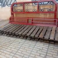تخت فلزی