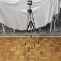 سه پایه دوربین