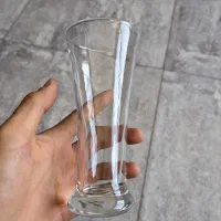 لیوان پذیرایی و فرنچ پرس کافه