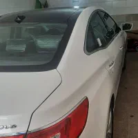آزرا گرنجور مدل۲۰۱۳
